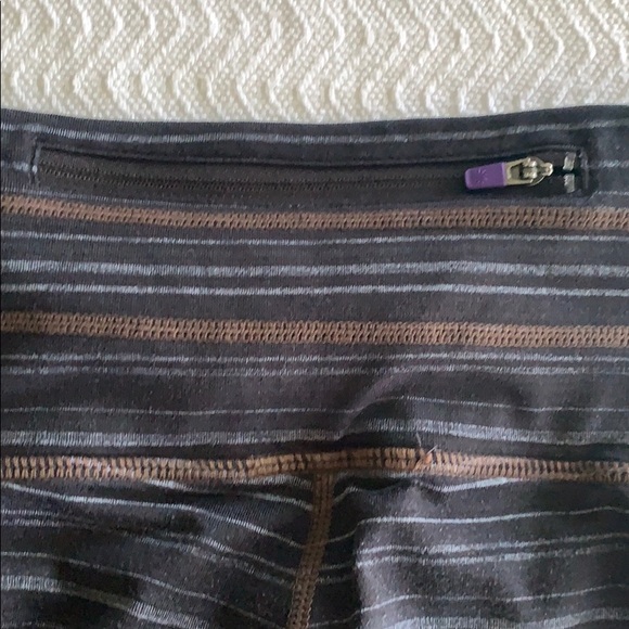 Athleta Capri leggings - Picture 7 of 7